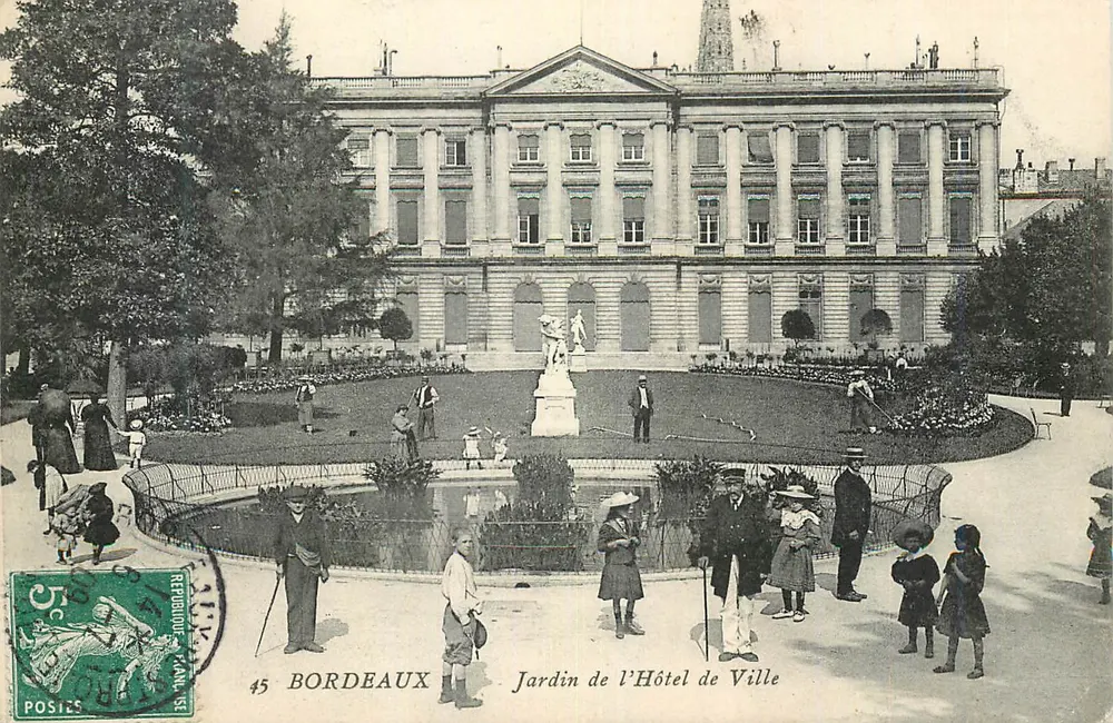 Bordeaux — Jardin de l'Hôtel de Ville — éditeur inconnu, n° 45 - Recto
