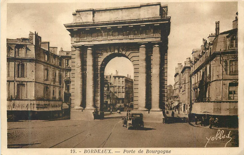 Bordeaux — Porta de Bourgogne — Yolled - Frente