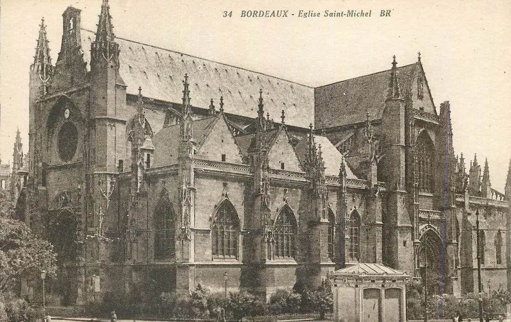 Bordeaux - Saint-Michel Church — view of the Gothic building — Publisher BR - Front
