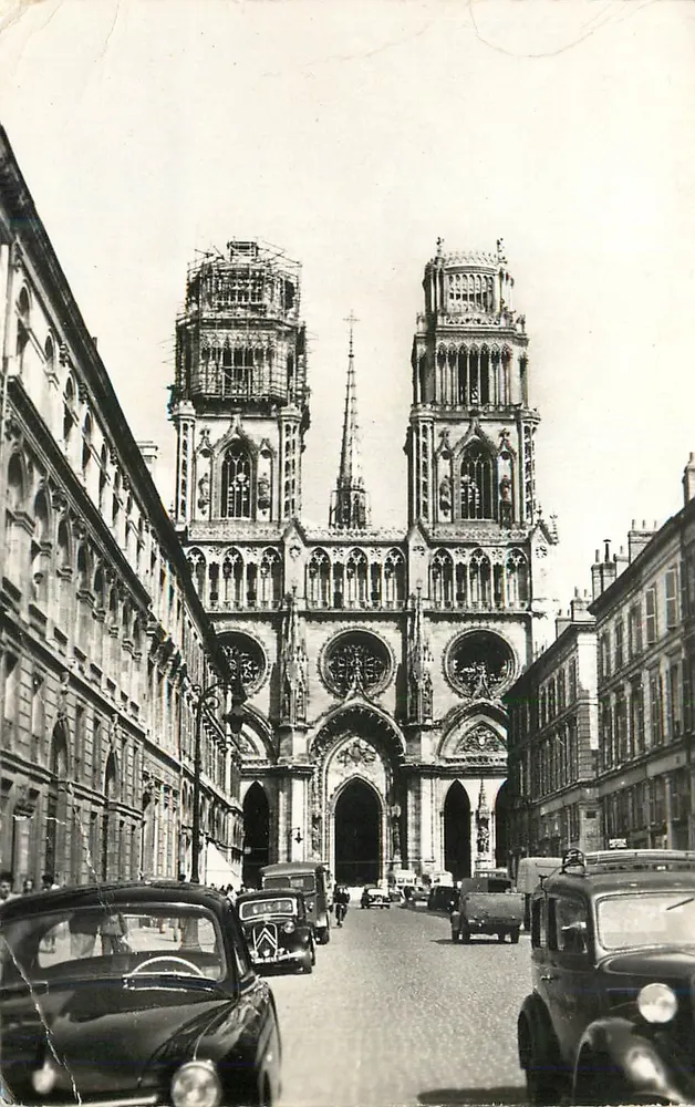 Nossa Senhora de Paris — vista da rua — Edição Gariès, Orléans - Frente