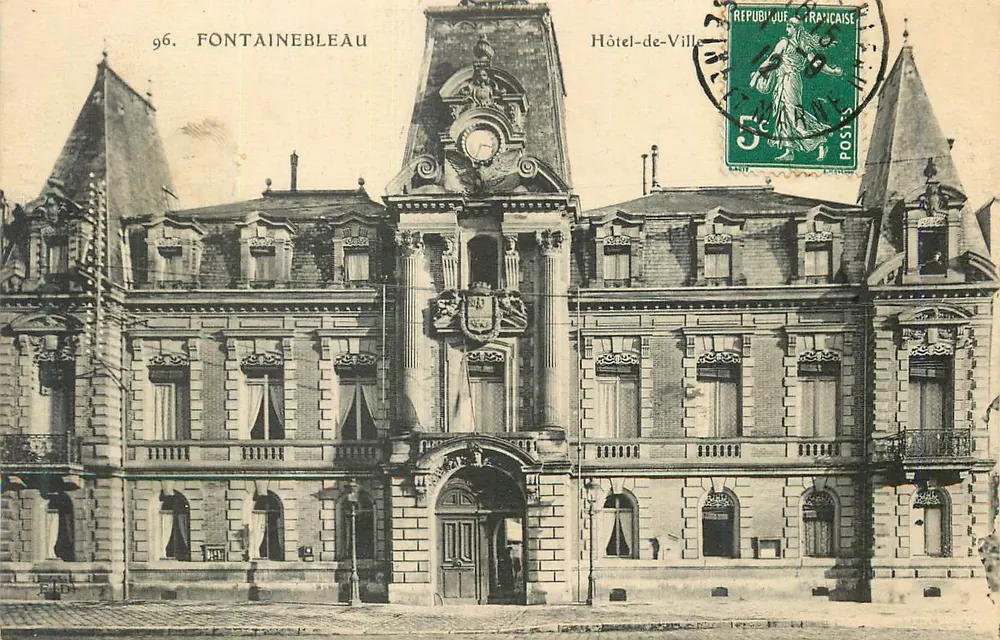 Fontainebleau — Rathaus — Verlag unbekannt, n° 96 - Vorderseite