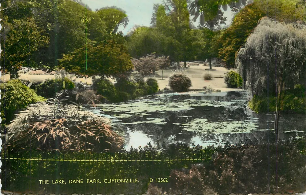 The lake, Dane Park, Cliftonville — D 13562 - Front
