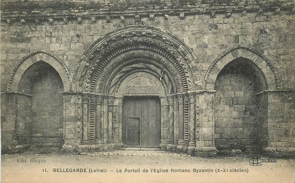 Bellegarde (Loiret) — Der Portal der roman-byzantinischen Kirche (X–XI Jahrhundert) — Verleger Blaqué - Vorderseite