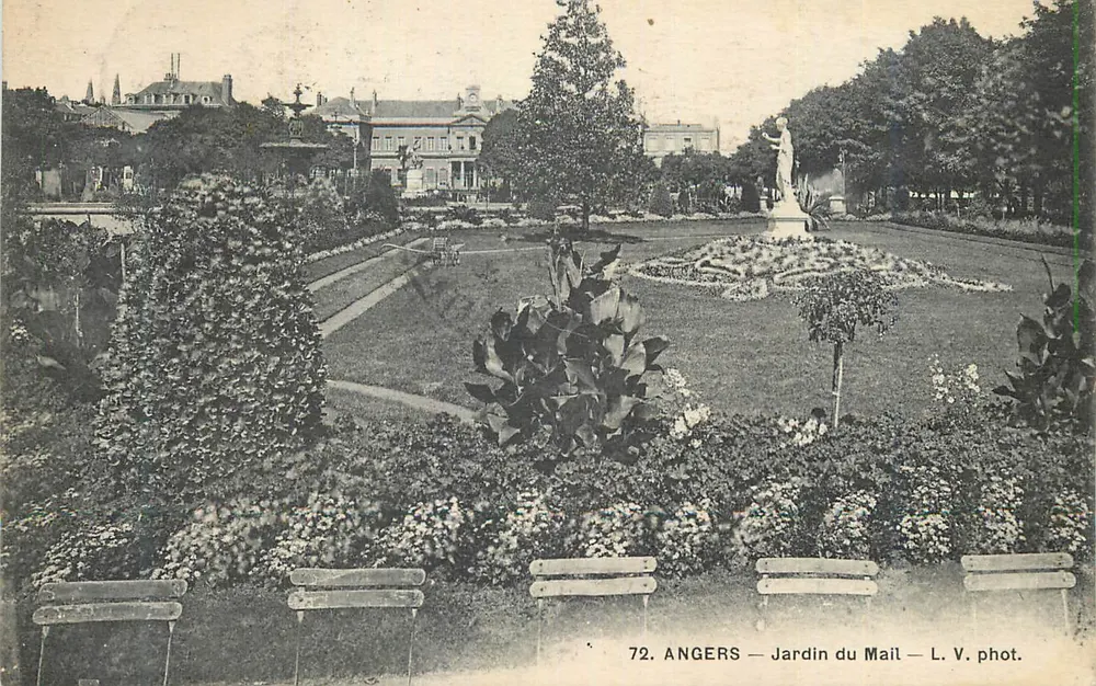 Angers — Jardim do Mail — L. V. fot. - Frente