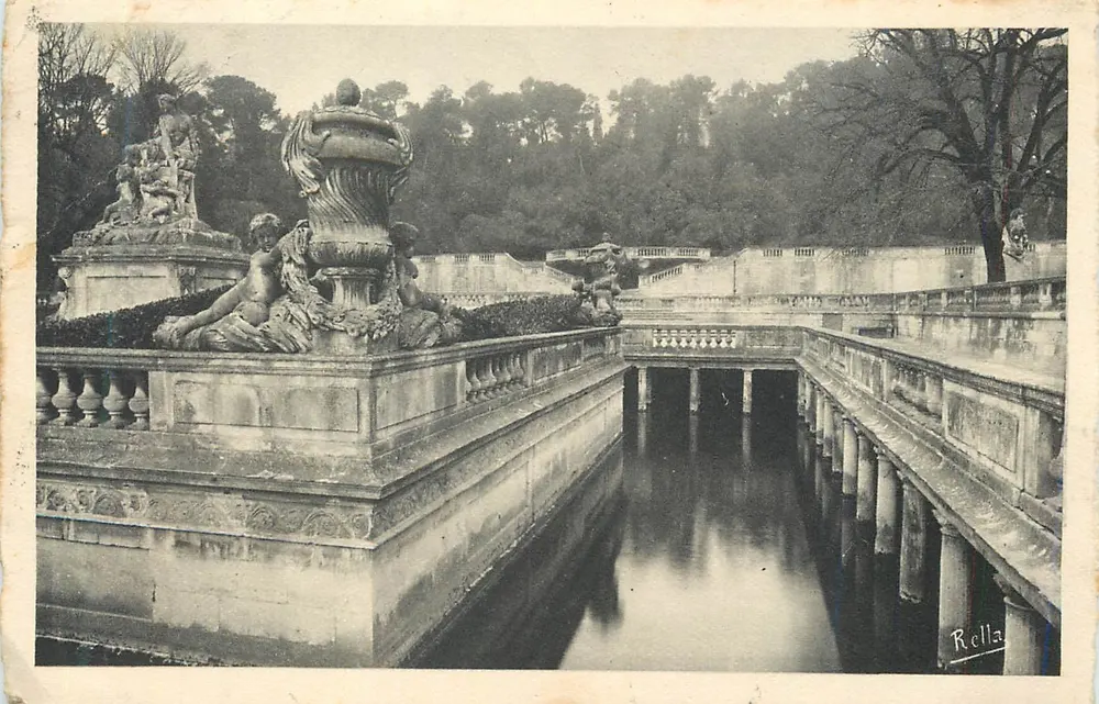 Nîmes (Gard) — Les Jardins de la Fontaine, la Nympheée — Rella - Vorderseite