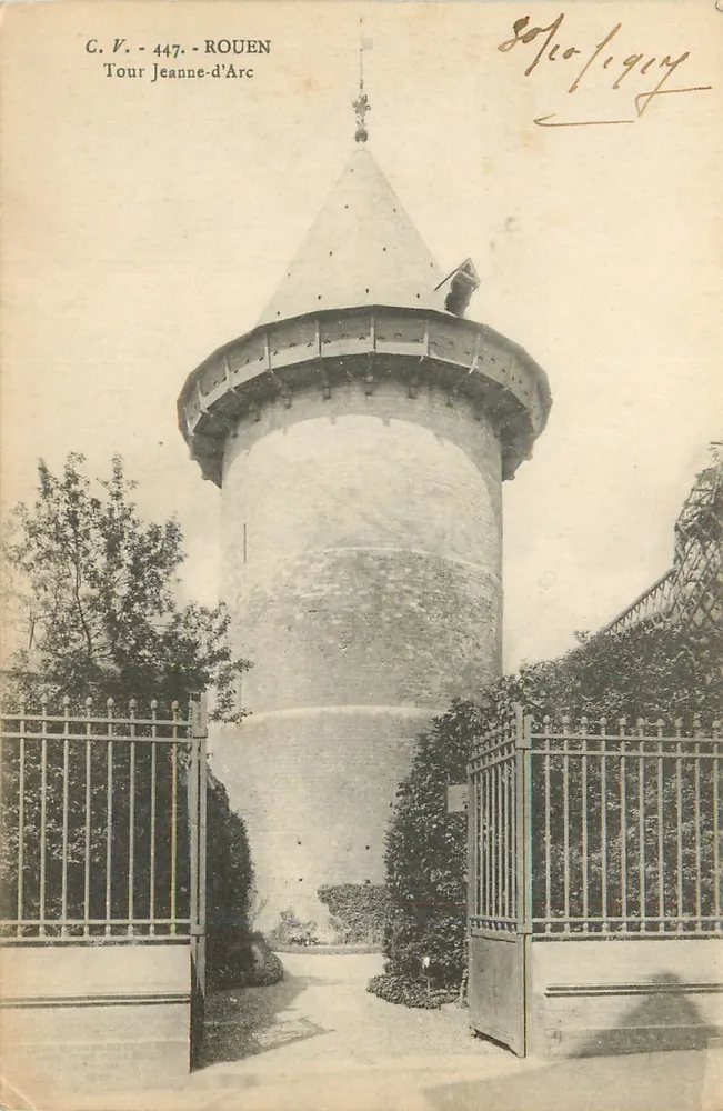 Rouen — Torre de Joana d'Arc — C.V. 447 - Frente