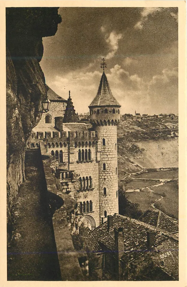 Rocamadour — O Caminho de Ronde — Arts Graphiques, Toulouse, n° 537 - Frente
