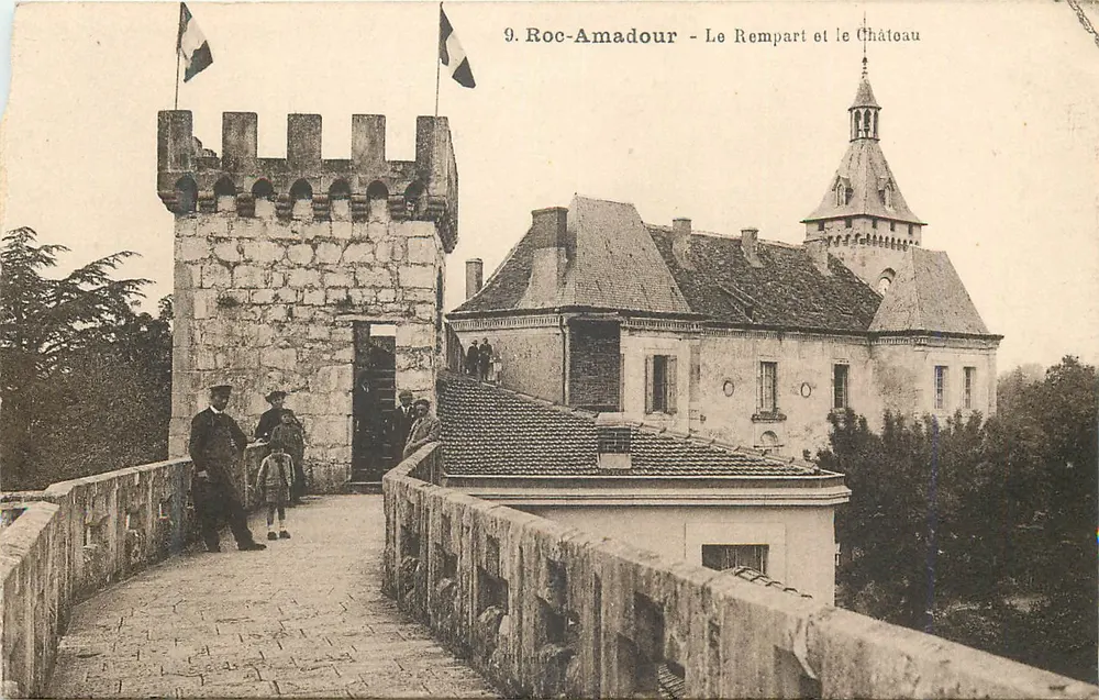 Roc-Amadour — Il Rempart e il Castello — Imp. Fot. A. Thiriat e H. Basuyau, Toulouse - Recto