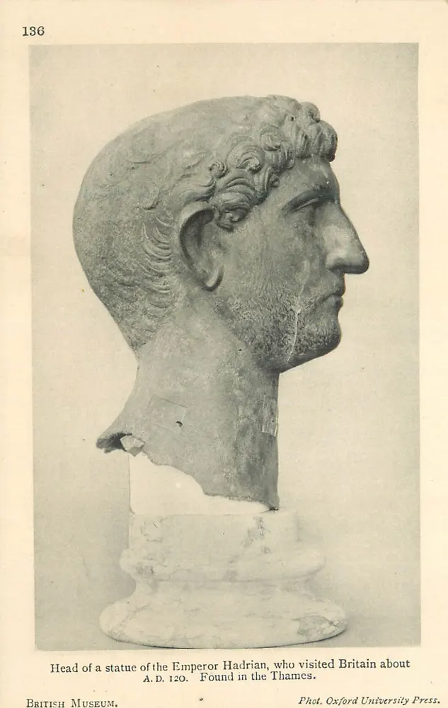 Kopf der Statue des Kaisers Hadrian — A.D. 120 — British Museum — Oxford University Press, n° 136 - Vorderseite