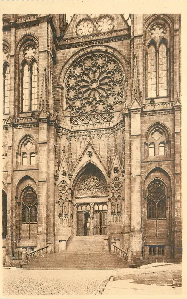 Kathedrale von Clermont-Ferrand — Westportal — Imp. Levy et Neuroupis, Paris - Vorderseite