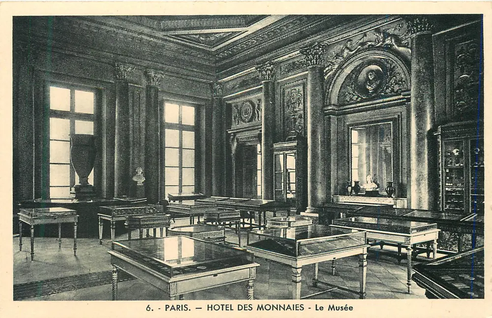 Hotel das Moedas - O Museu — Paris — Série 6 - Frente