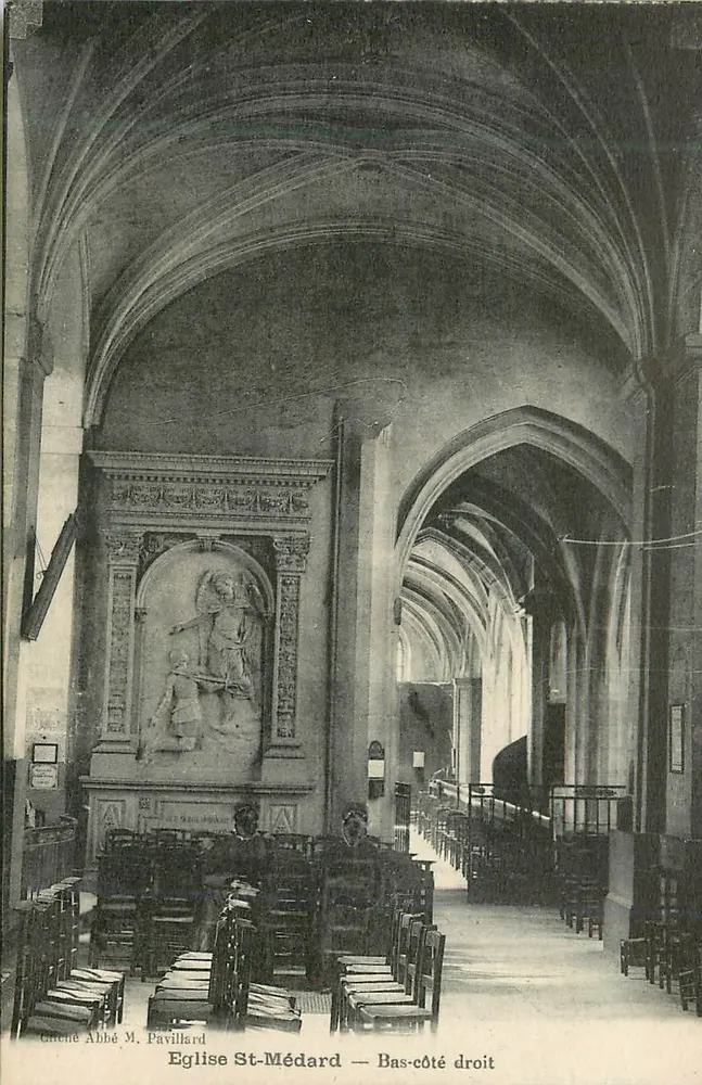 Chiesa di San Medardo — Lato destro del basilico — Abbé M. Pavillard - Recto