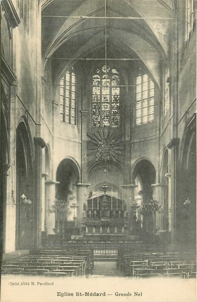 Iglesia de San Medardo — Gran Nave — toma del Abad M. Pavillard - Anverso
