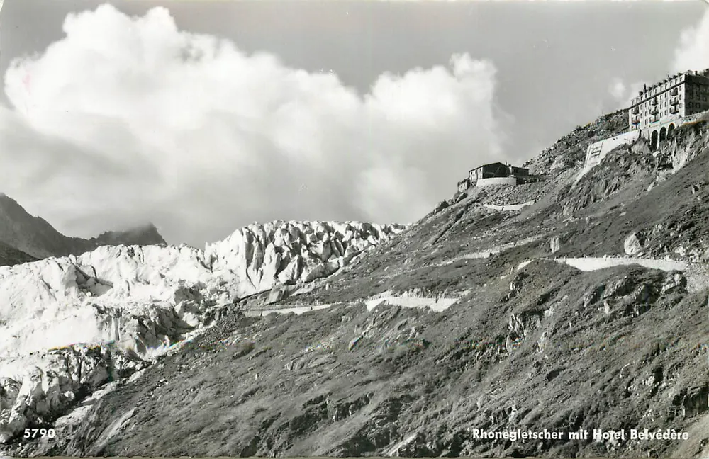 रोन ग्लेशियर से बेलव्डियर होटल — फ्लिम्स-वाल्डहाउस, स्विटजरलैंड — श्रृंखला 5790 - आगे