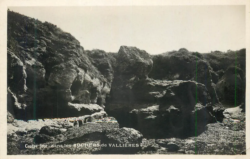 Rocheurs de Vallières — Contre-jour dans les rochers — Éditions Tito - Recto