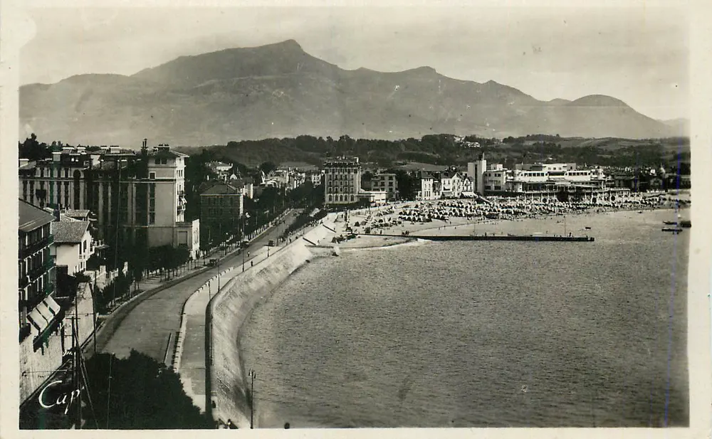 Saint Jean de Luz — Allgemeine Ansicht der Strand und der Rhune — REAL-PHOTO C.A.P. n°157 - Vorderseite