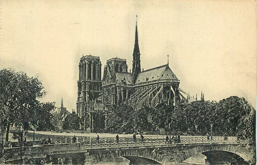 Notre-Dame de Paris — A Abside e o Ponte — A.P. (editor desconhecido, número de série não visível) - Frente