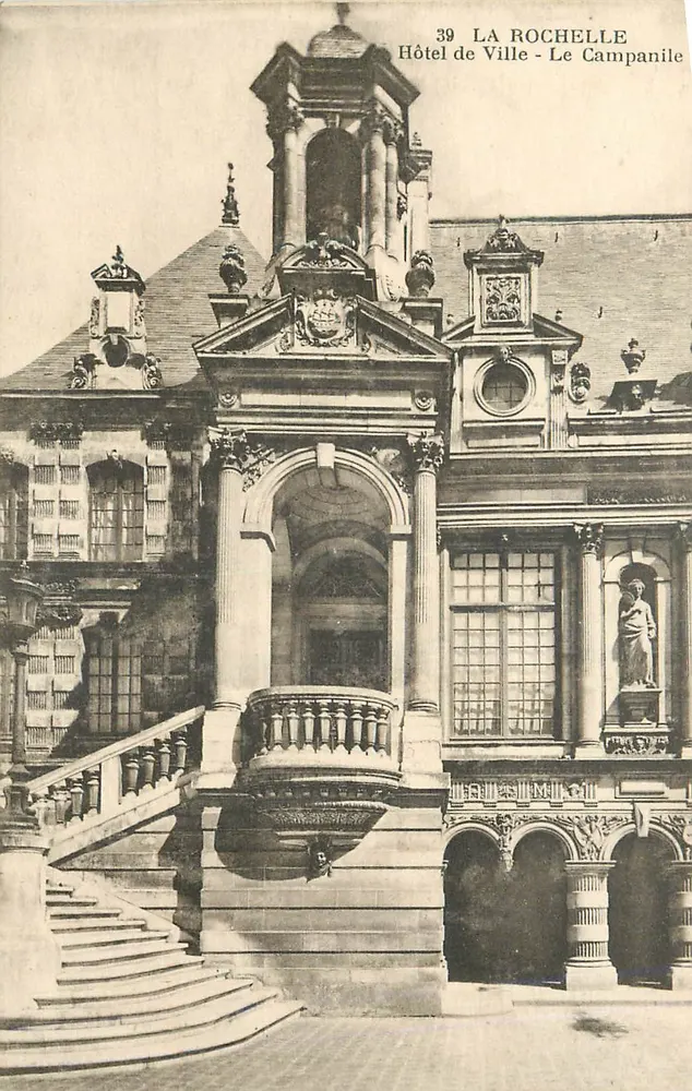 La Rochelle - Rathaus - Der Glockenturm - Vorderseite