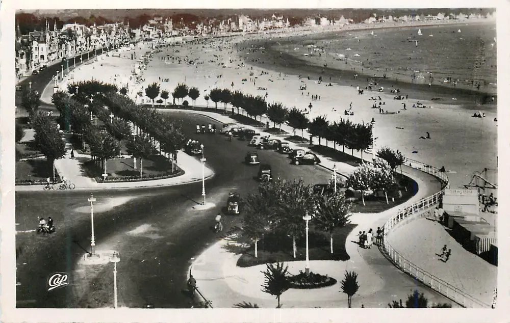 La Baule — Allgemeiner Blick auf die Strand- und Gärten vor dem Casino — Réal-Photo - Vorderseite