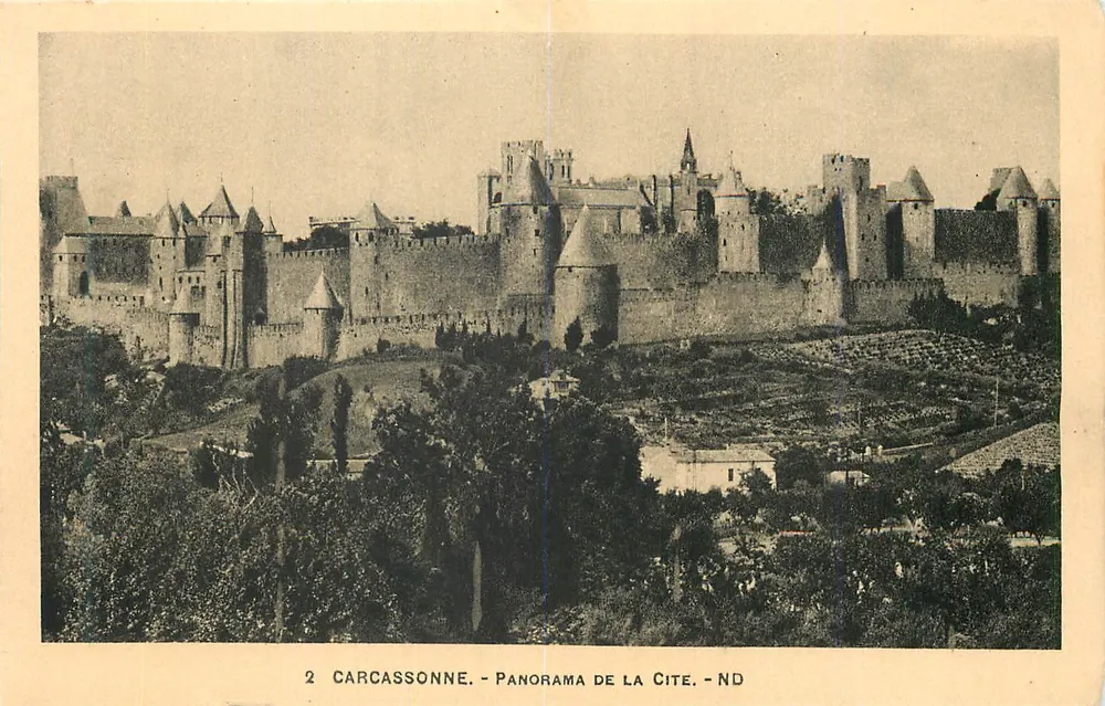 Carcassonne — Panorama de la Cité — ND - Frente