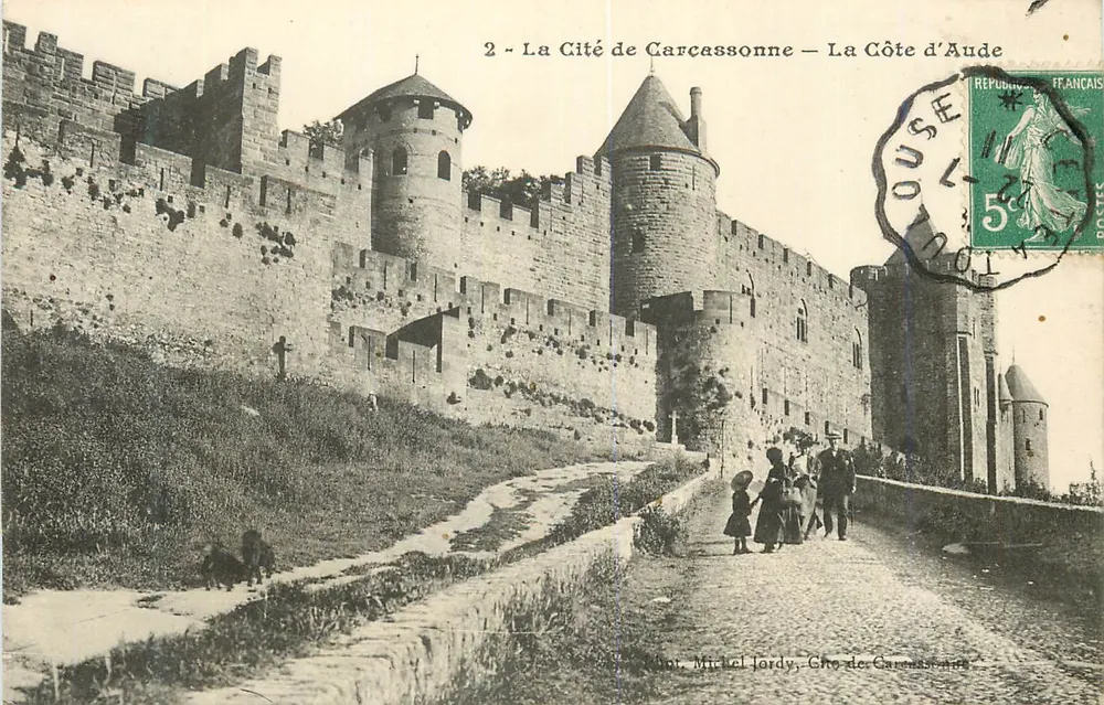 A Cidade de Carcassonne — A Costa da Aude — Fot. Michel Jordy, Cho de Carcassonne - Frente