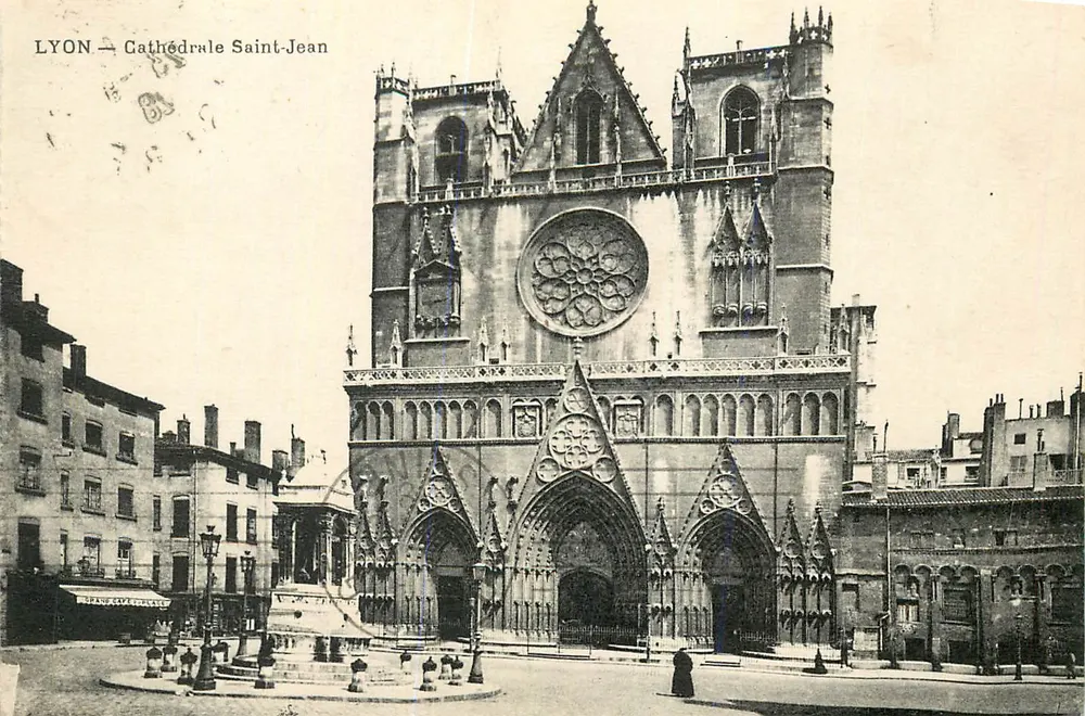 LYON — Catedral de São João — Edição do Grand Bazar, Lyon - Frente