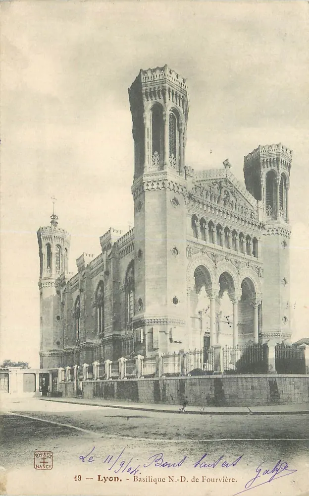 Lyon — Basílica N.-D. de Fourvière — editada por NANCY - Frente