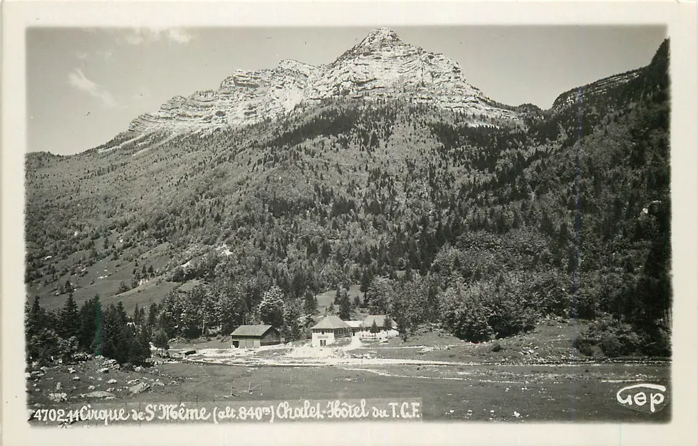 Cirque de St Noème (alt. 840m) - Chadel - Hotel du T.C.F. — Gep - Front