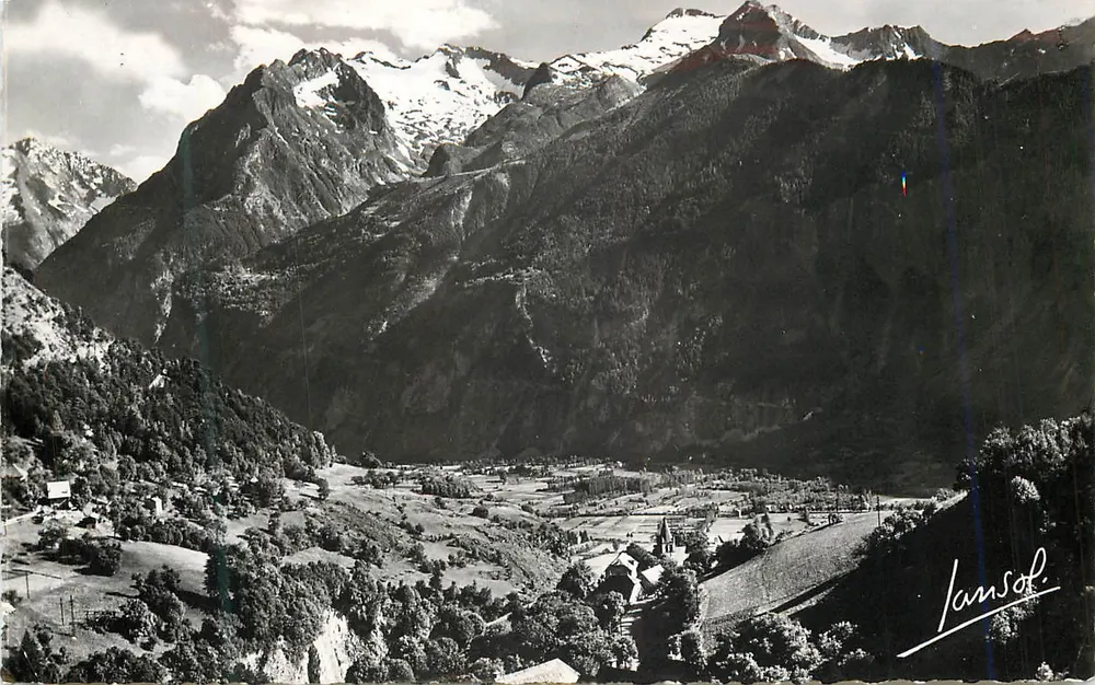 Vista do vilarejo de La Garde — Na Estrada para a Alpe d'Huez — Edições Jansol - Frente