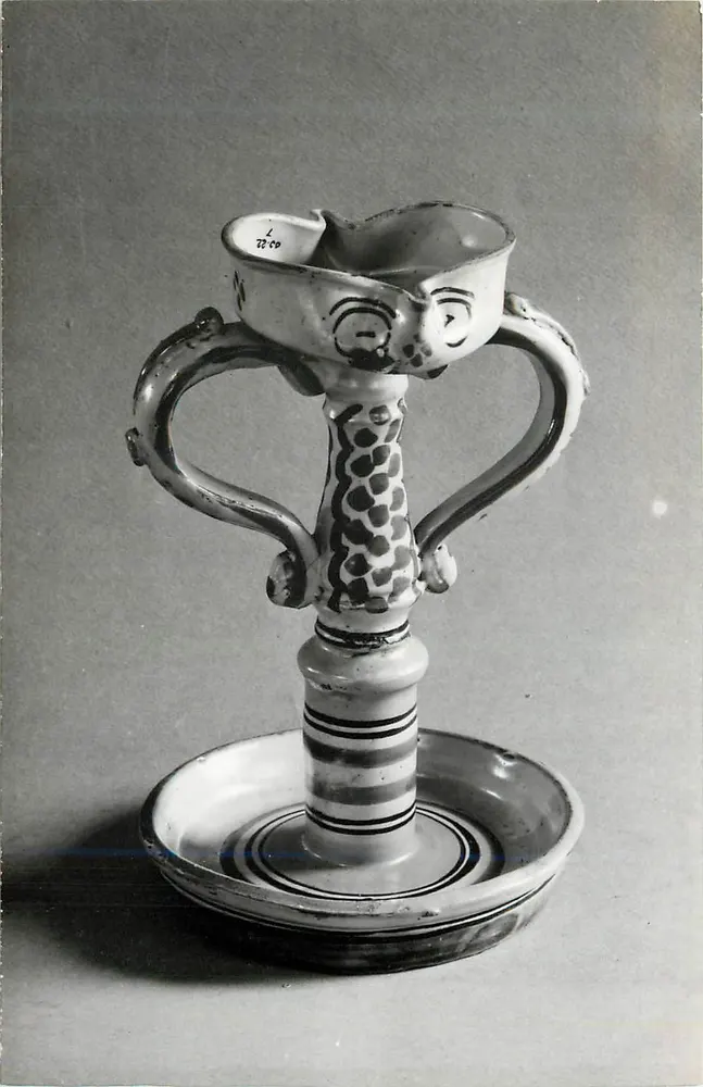 Öllampe — Nachbildung — Musée de l'Homme, Paris - Vorderseite