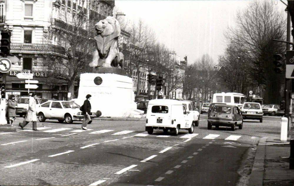 Löwe von Belfort — Denkmal für die nationale Verteidigung — Paris - Vorderseite