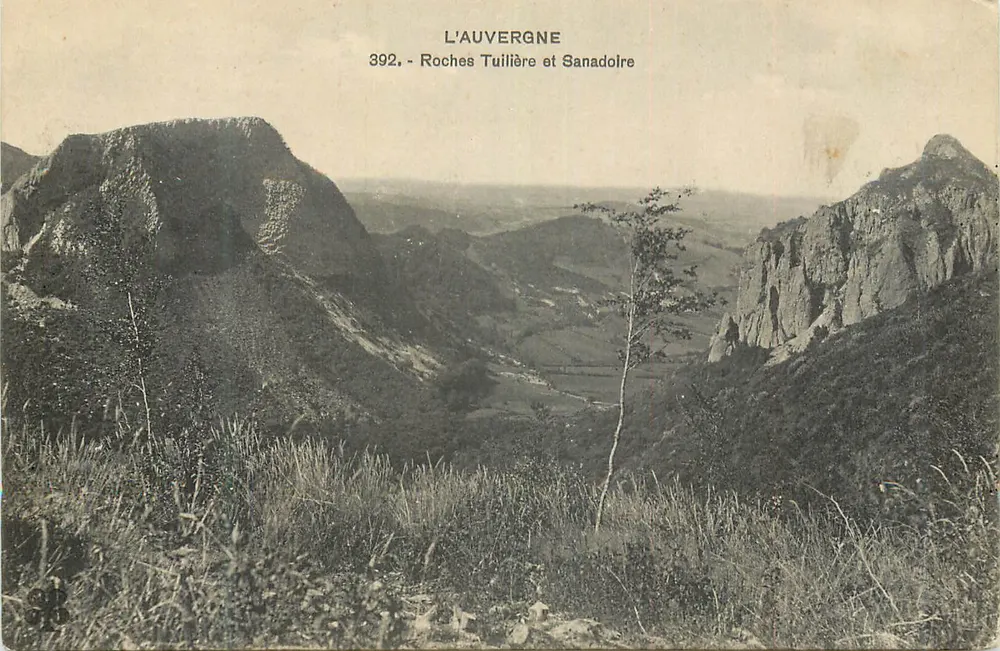 Auvergne — Tuilière und Sanadoire Felsen — Auvergne, Nr. 392 - Vorderseite