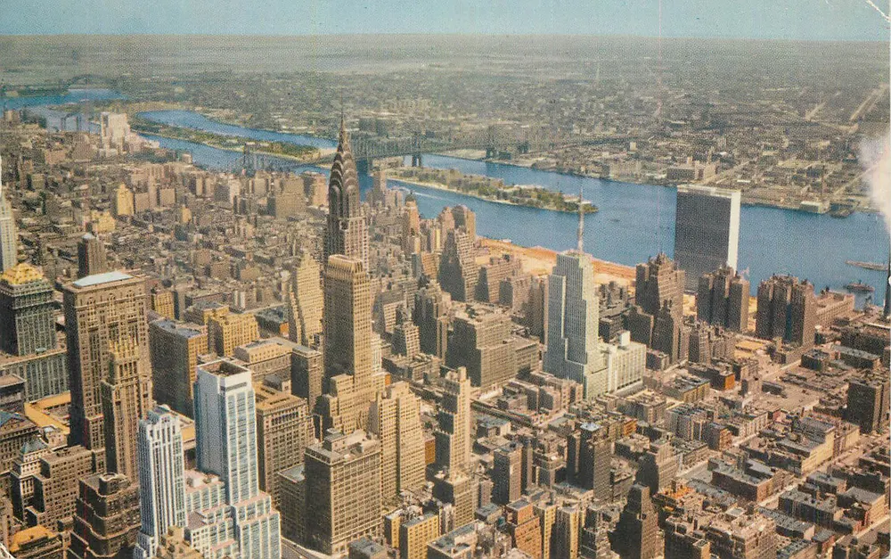 뉴욕 시티 — Empire State Building에서 본 항공 사진 — Alfred Mainzer, Inc. n° AM-528 - 앞면