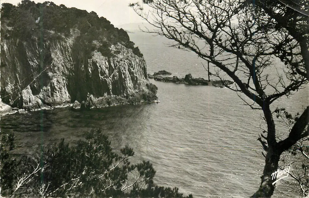Giens — La Pointe du Mort — Éditions MARY, Toulon - Frente