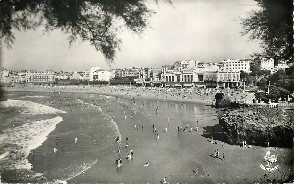 Biarritz — Vue générale sur la Plage et le Casino — Éditions Chatitecier - Recto