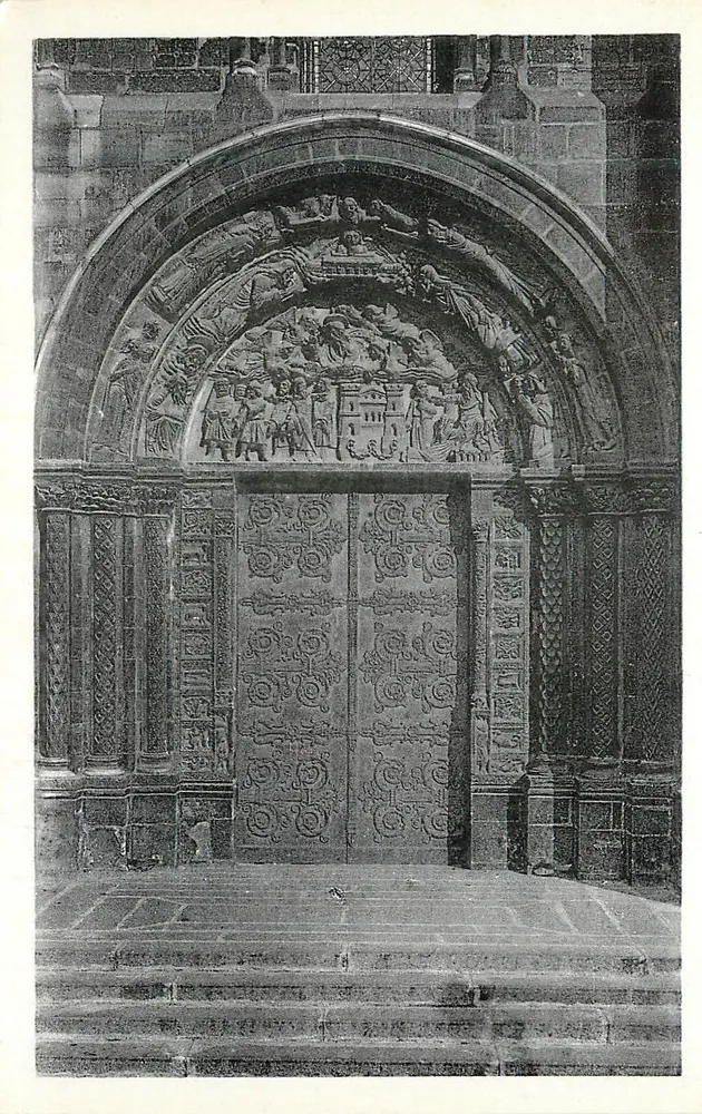 Abbaye de Saint-Denis — Portail de droite — Éditeur : CAP Arts Photomécaniques, Paris - Recto