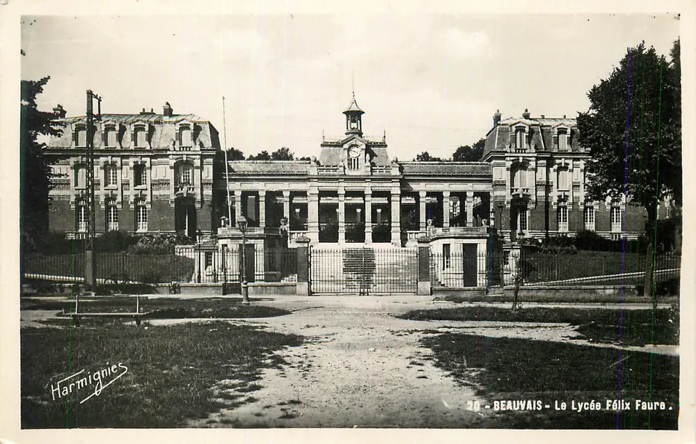 Beauvais - O Liceu Félix Faure — Harmignies - Frente