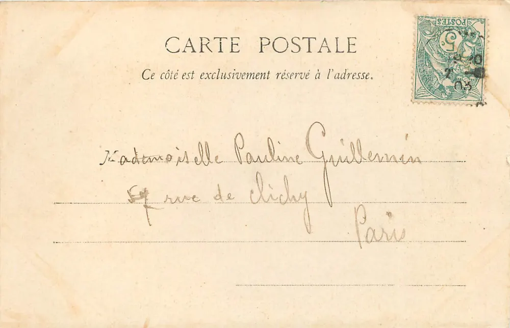 Chaumont - Église Saint-Jean-Baptiste — vue de l'édifice avec son clocher gothique et quelques passants - Verso