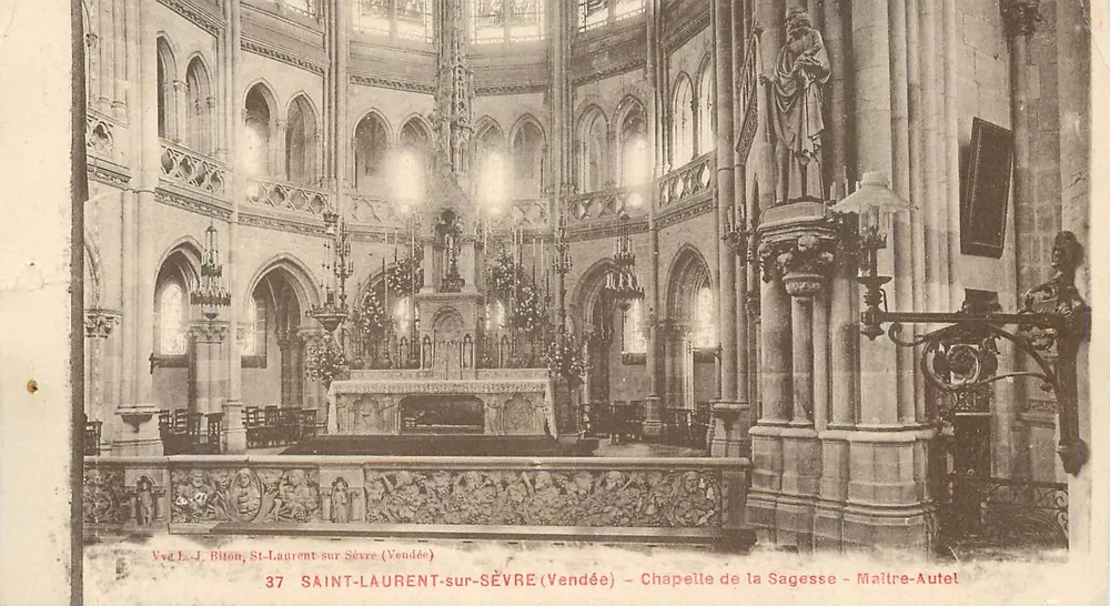 Saint-Laurent-sur-Sèvre (Vendée) — Kapelle der Weisheit — Meisteraltar - Vorderseite