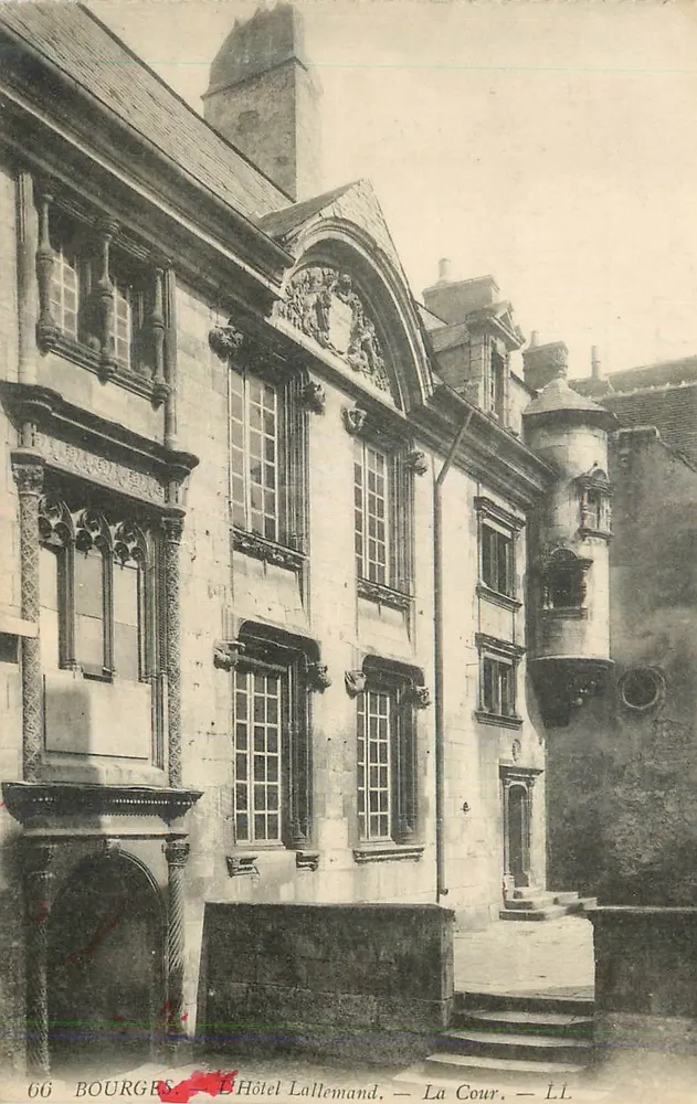 Bourges — Hotel Lallemant — A Sala — LL - Frente