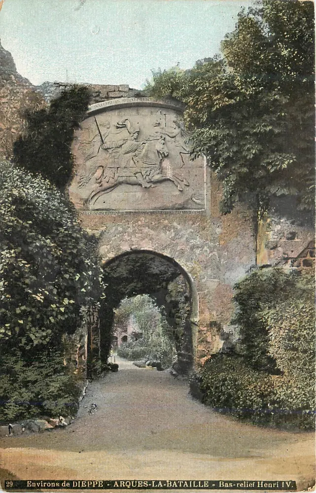 Environs de DIEPPE - ARQUES-LA-BATAILLE - Bas-relief Henri IV - Recto