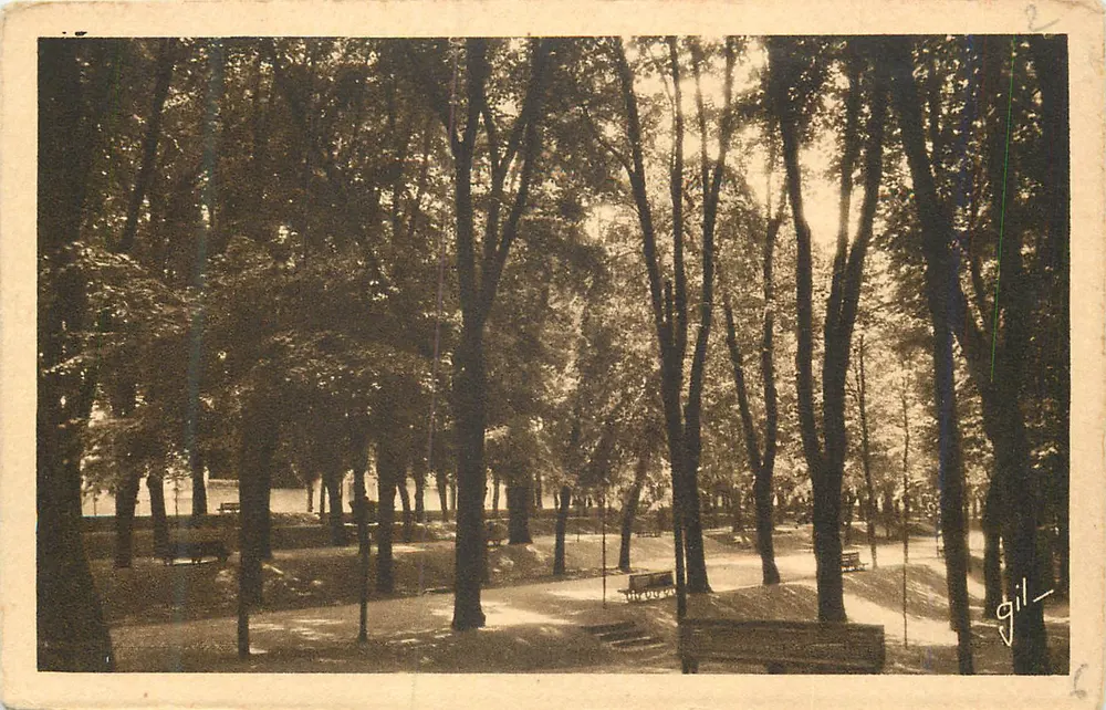 Le Mans (Sarthe) — Quinconce dos Jacobinos — edições artísticas Gil - Frente