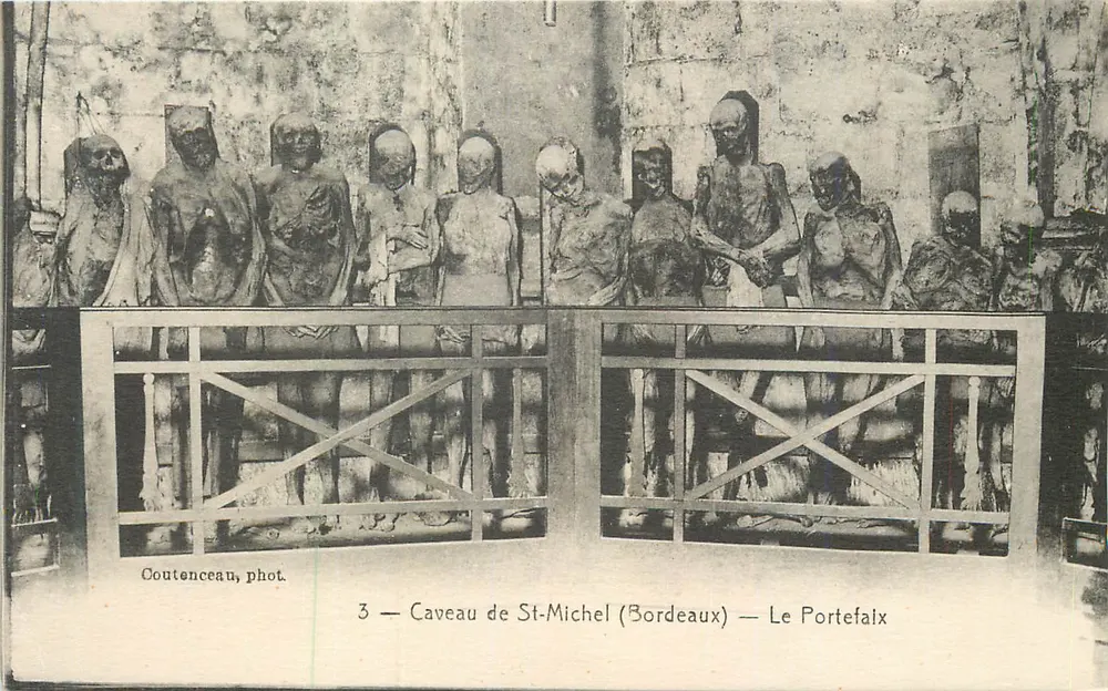 Caveau de St-Michel (Bordeaux) — Le Portefaix — Coutenceau, phot. n°3 - Recto