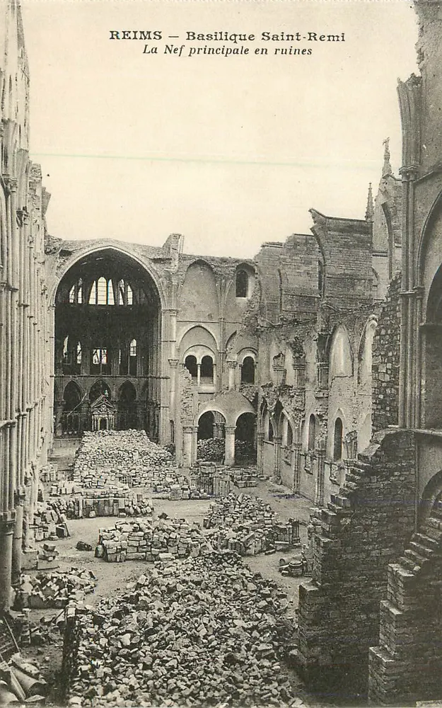 Reims — Basilique Saint-Rémi — La Nef principale en ruines - Recto