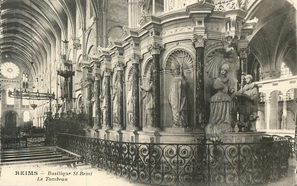 Reims — Basílica de São Remi — O Túmulo - Frente