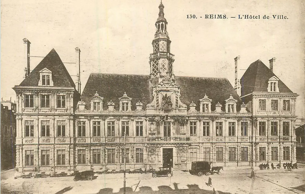 Reims — O Hotel de Ville — A. Quentinmet, editor, n°130 - Frente