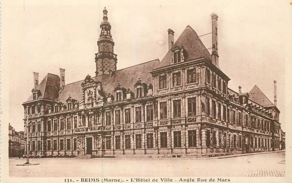 Reims (Marne) — Das Rathaus — Ecke Rue de Mars — n°131 - Vorderseite