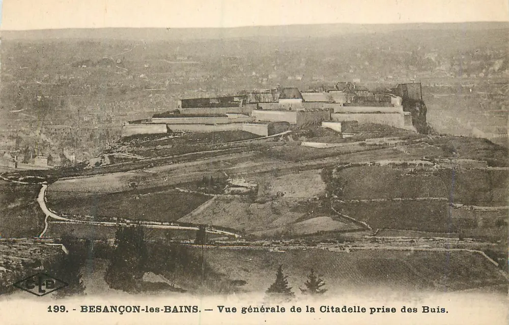 Besançon-les-Bains — Allgemeiner Blick auf die Citadel von den Buis — Verlag C. Lardier, Nr. 199 - Vorderseite