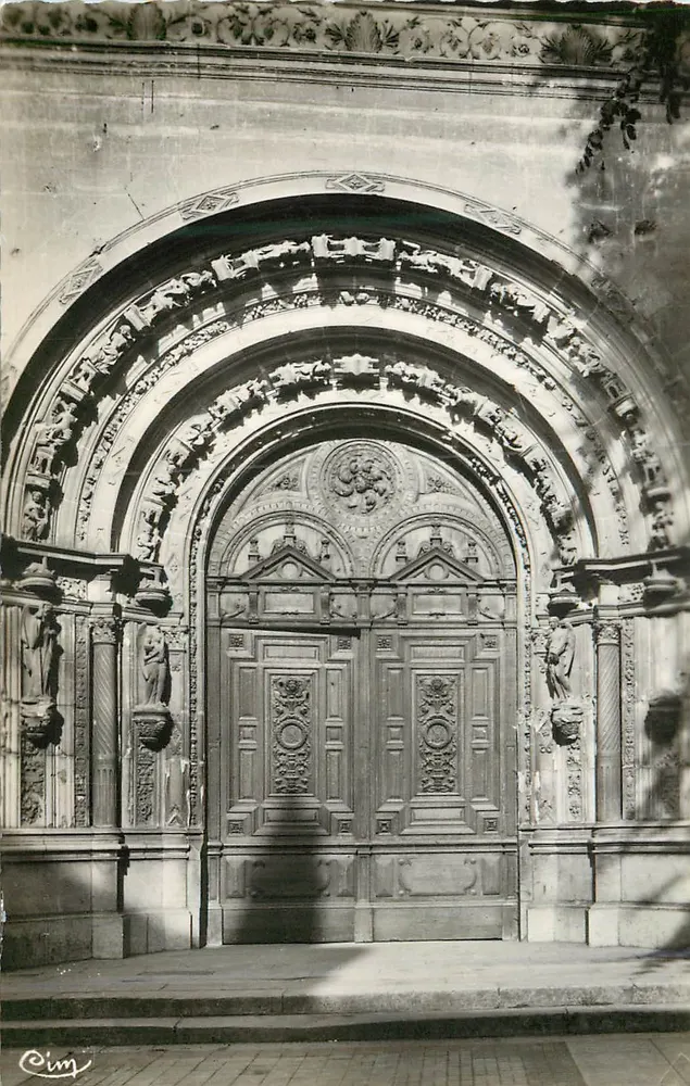L'Isle-Adam — Portail de l'église — Combier Imp. Macon - Recto