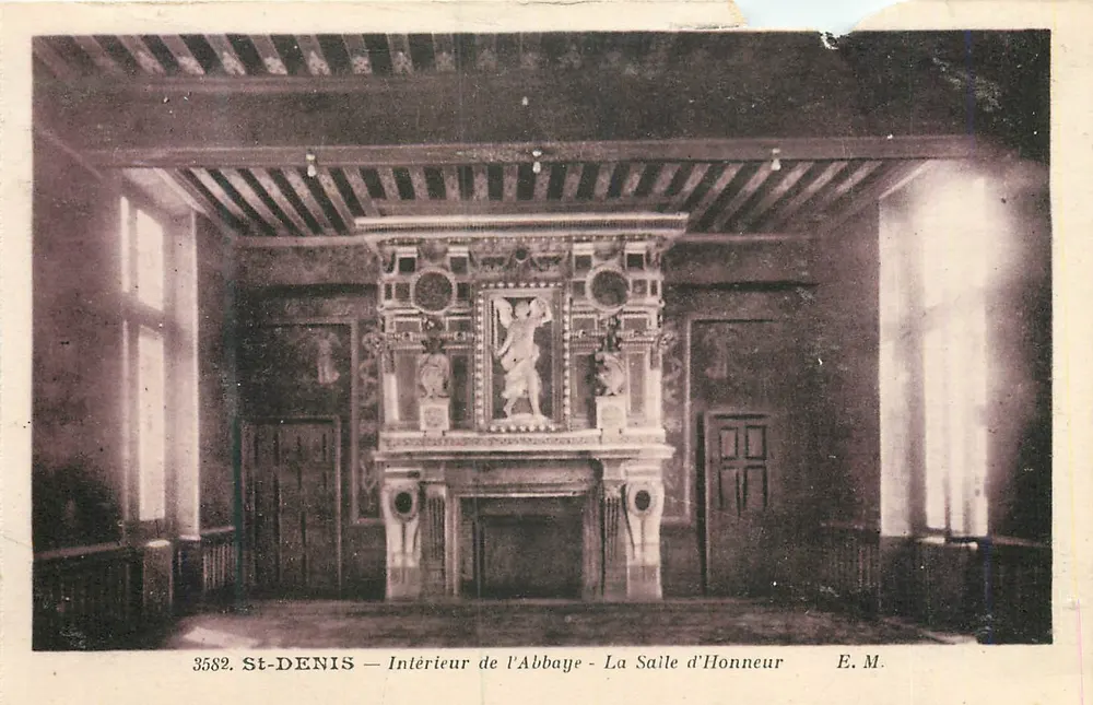 St-Denis — Intérieur de l'Abbaye - La Salle d'Honneur — E.M. n°3582 - Recto